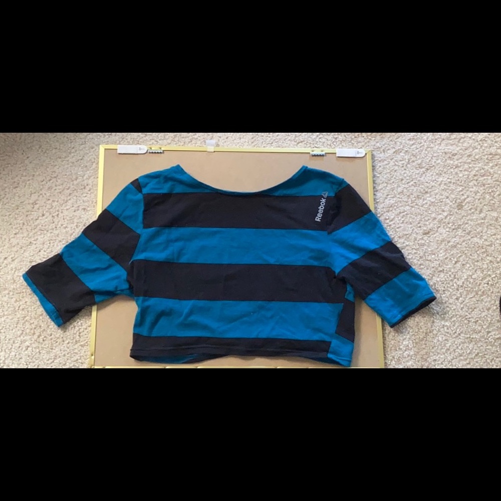 Vintage 90s reebok crop gym t-shirt